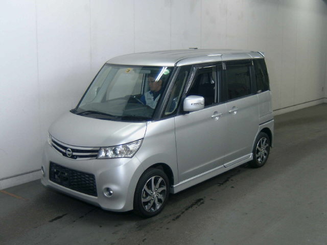 Nissan Roox 2010