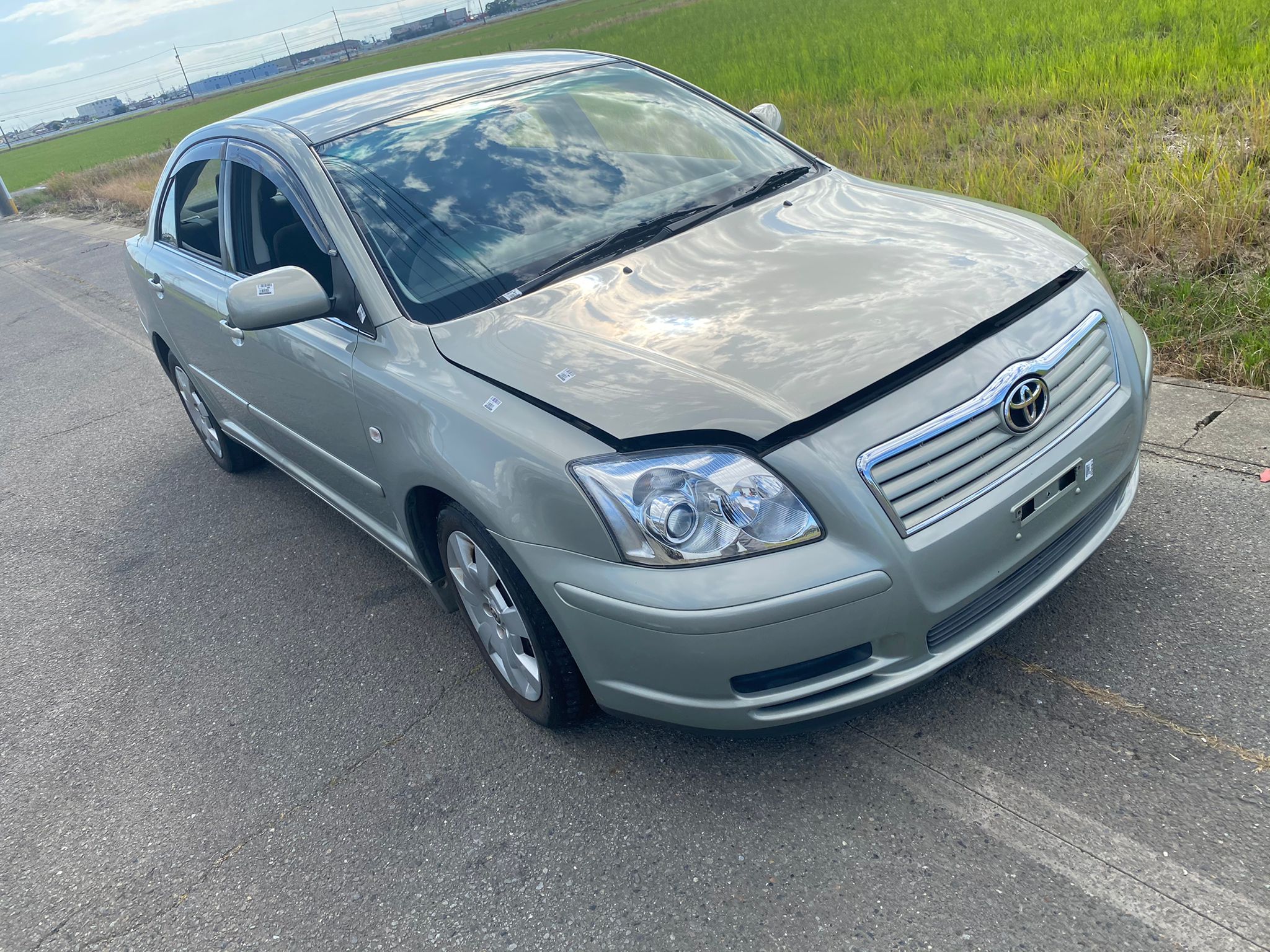 Авто по запчастям на Toyota Avensis AZT250