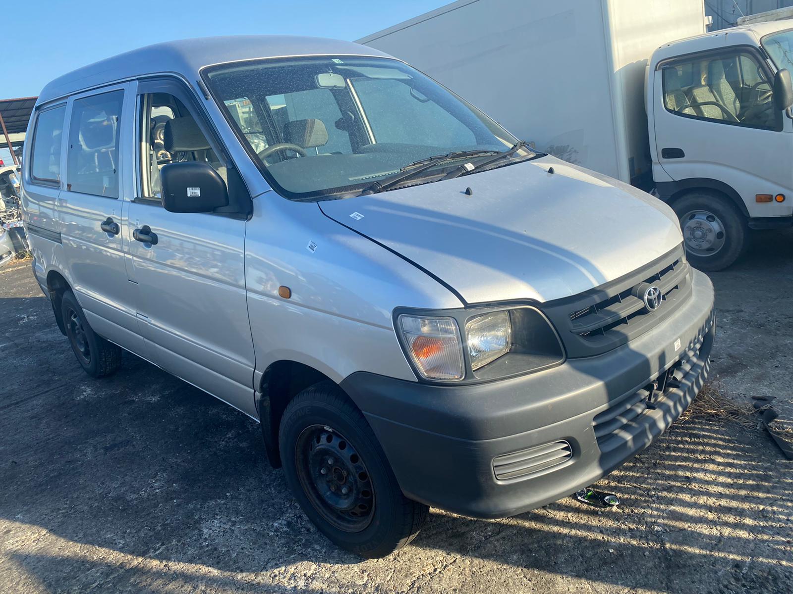 Авто по запчастям на Toyota Town Ace CR52V