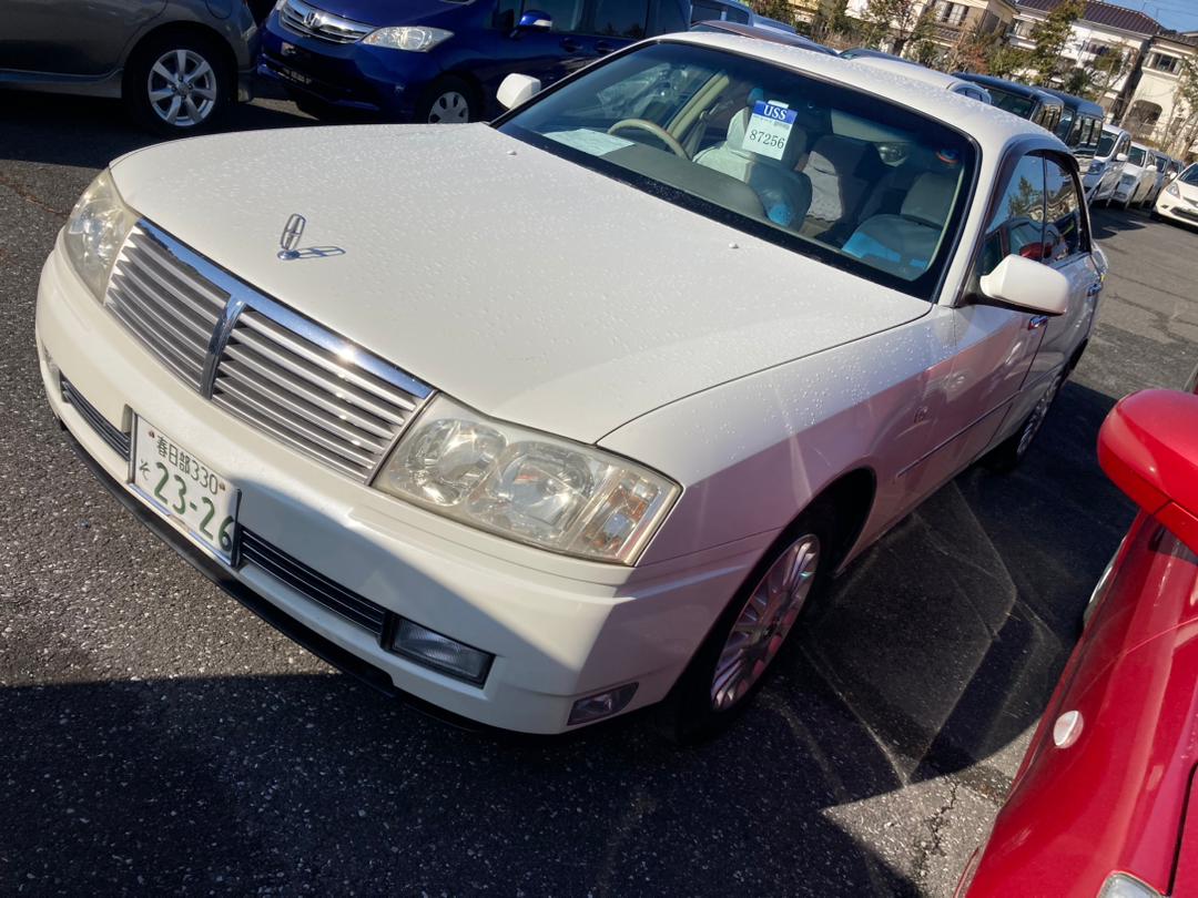 Авто по запчастям на Nissan Cedric HY34