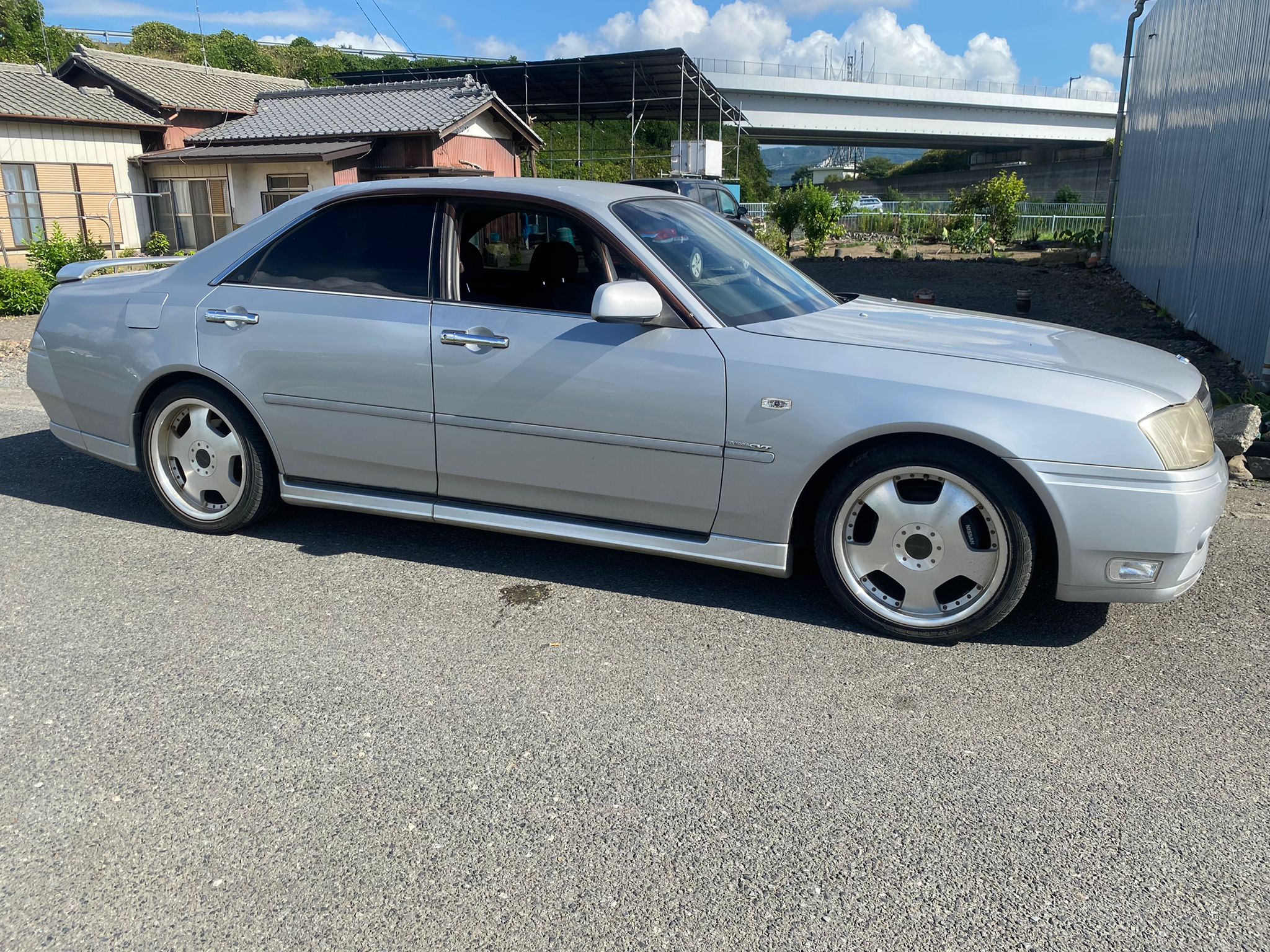 Авто по запчастям на Nissan Gloria HY34